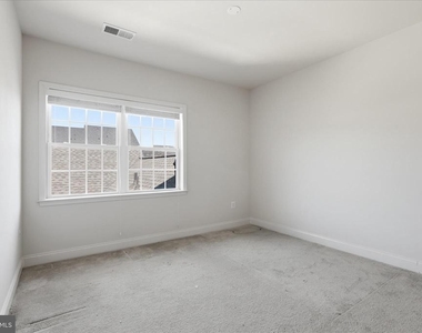 23359 Bymes Mill Terrace - Photo Thumbnail 15
