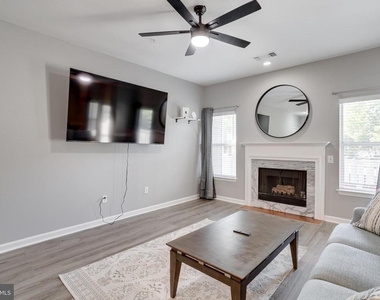 14304 Rosy Lane - Photo Thumbnail 6