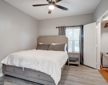 14304 Rosy Lane - Photo Thumbnail 8