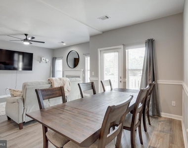 14304 Rosy Lane - Photo Thumbnail 2