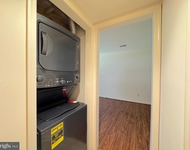 9773 Hagel Circle - Photo Thumbnail 9