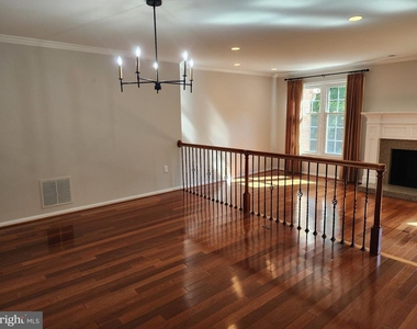 3720 Mount Airey Lane - Photo Thumbnail 4