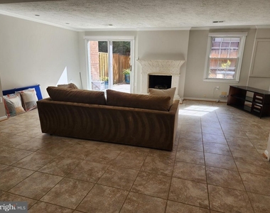 3720 Mount Airey Lane - Photo Thumbnail 8