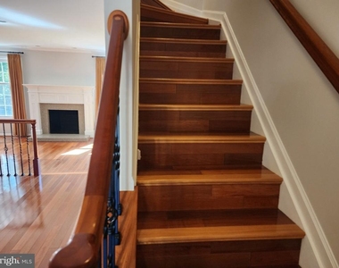 3720 Mount Airey Lane - Photo Thumbnail 15