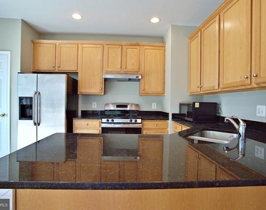 13501 Stargazer Terrace - Photo Thumbnail 8