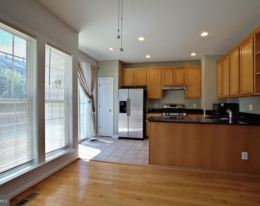 13501 Stargazer Terrace - Photo Thumbnail 7