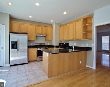 13501 Stargazer Terrace - Photo Thumbnail 6