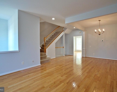 13501 Stargazer Terrace - Photo Thumbnail 3