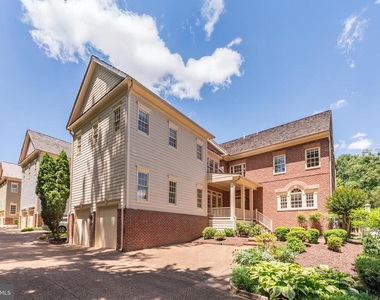 9860 Palace Green Way - Photo Thumbnail 55
