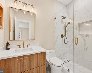9860 Palace Green Way - Photo Thumbnail 37