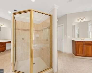 9860 Palace Green Way - Photo Thumbnail 33