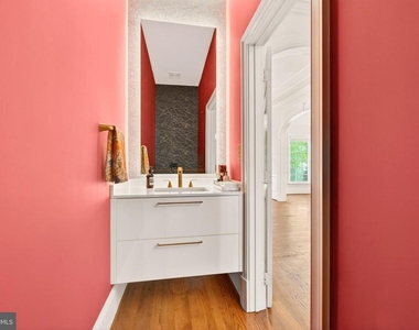 9860 Palace Green Way - Photo Thumbnail 23