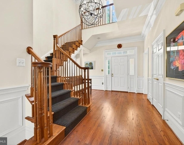 9860 Palace Green Way - Photo Thumbnail 24