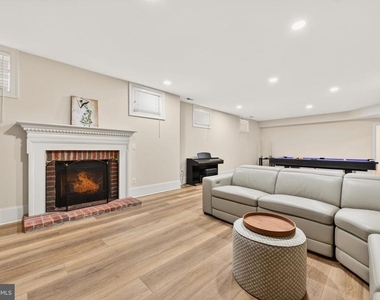 9860 Palace Green Way - Photo Thumbnail 50