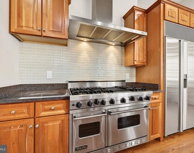 9860 Palace Green Way - Photo Thumbnail 18