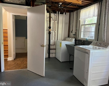 8407 W Boulevard Drive - Photo Thumbnail 17