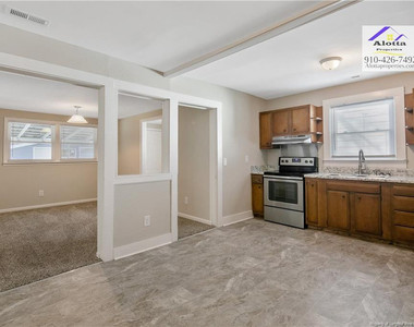 118 Circle Court - Photo Thumbnail 11