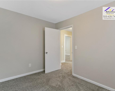 118 Circle Court - Photo Thumbnail 32