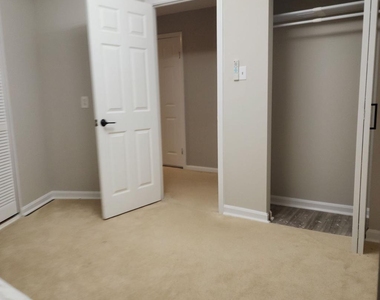 9016 Okeith Court - Photo Thumbnail 4