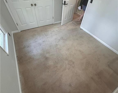 420 Andros Drive - Photo Thumbnail 4