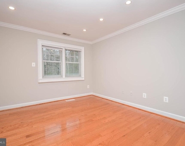 9108 Weant Drive - Photo Thumbnail 22