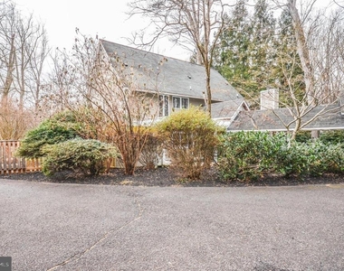 9108 Weant Drive - Photo Thumbnail 42