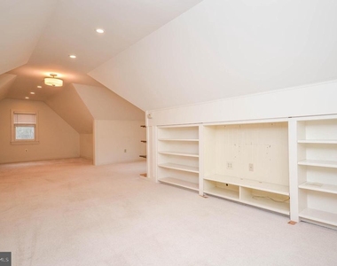 9108 Weant Drive - Photo Thumbnail 48