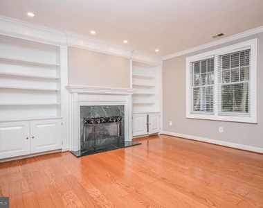 9108 Weant Drive - Photo Thumbnail 5