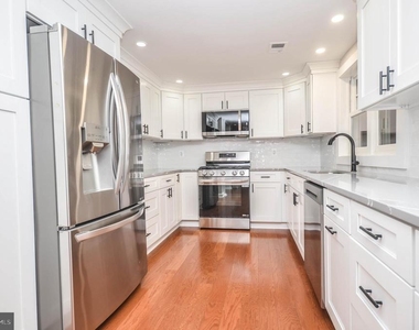9108 Weant Drive - Photo Thumbnail 12