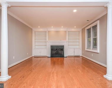 9108 Weant Drive - Photo Thumbnail 11