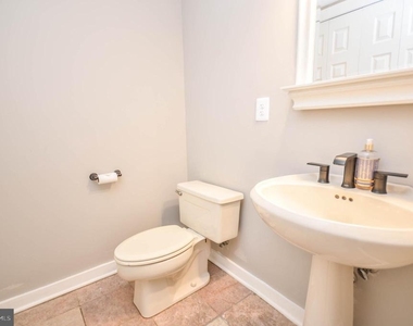9108 Weant Drive - Photo Thumbnail 18