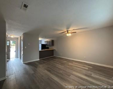 5713 Aftonshire Drive - Photo Thumbnail 4