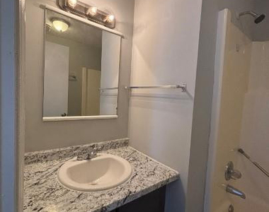 5713 Aftonshire Drive - Photo Thumbnail 12