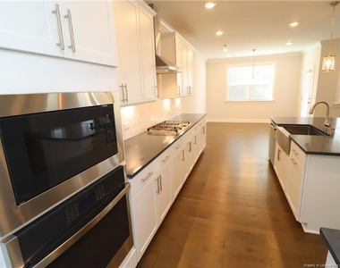 2932 Green Tractor Avenue - Photo Thumbnail 14