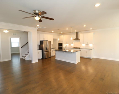 2932 Green Tractor Avenue - Photo Thumbnail 4