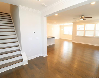 2932 Green Tractor Avenue - Photo Thumbnail 2