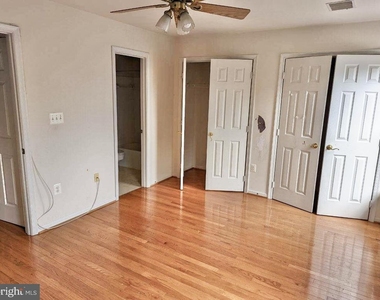 6984 Cromarty Drive - Photo Thumbnail 8