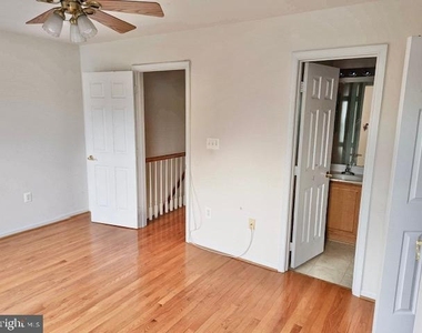 6984 Cromarty Drive - Photo Thumbnail 6