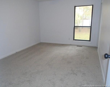 6827 Kizer Drive - Photo Thumbnail 14