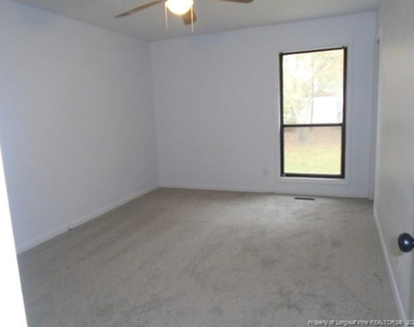 6827 Kizer Drive - Photo Thumbnail 11