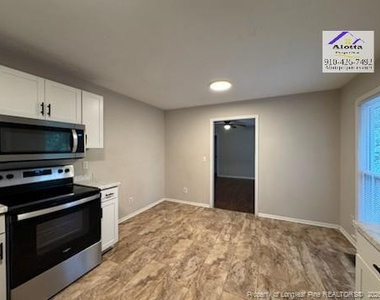 9329 Castle Falls Circle - Photo Thumbnail 12