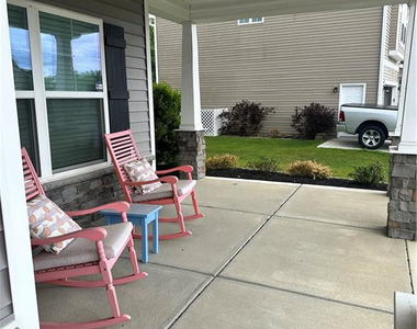 580 Stonebriar Avenue - Photo Thumbnail 4