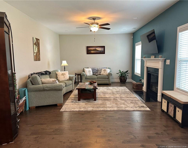 580 Stonebriar Avenue - Photo Thumbnail 5