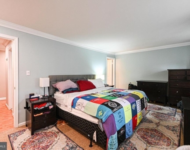 7377 Montcalm Drive - Photo Thumbnail 15