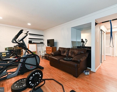 7377 Montcalm Drive - Photo Thumbnail 28