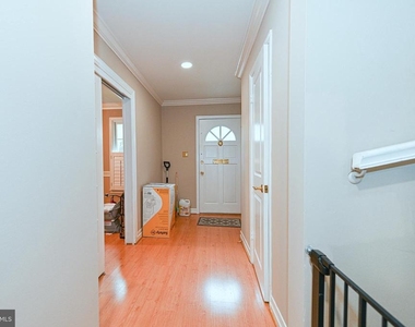 7377 Montcalm Drive - Photo Thumbnail 4