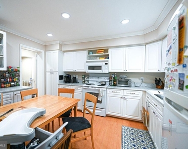 7377 Montcalm Drive - Photo Thumbnail 8