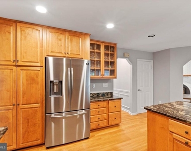 3125 Hannahs Pond Lane - Photo Thumbnail 10