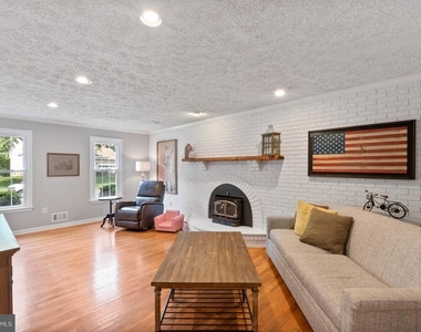 3125 Hannahs Pond Lane - Photo Thumbnail 5