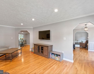 3125 Hannahs Pond Lane - Photo Thumbnail 6